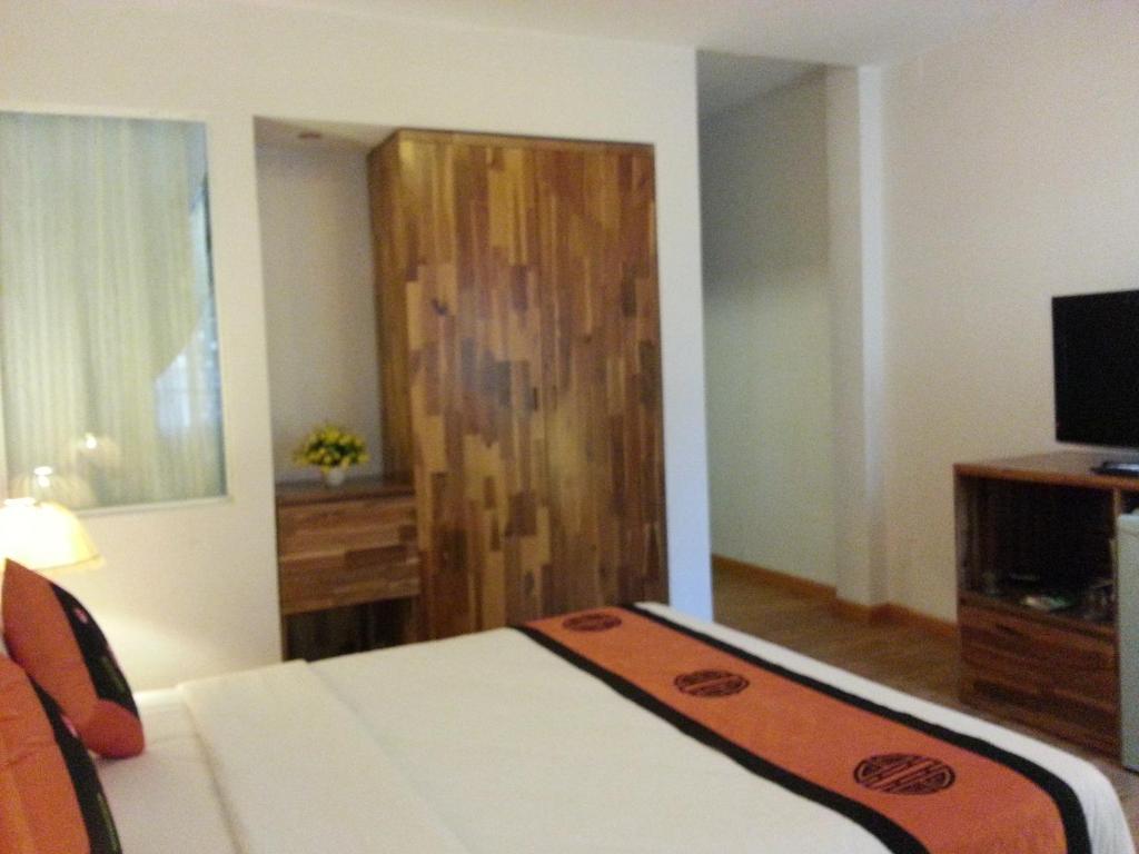 Pink Tulip Hotel Хошимин Стая снимка